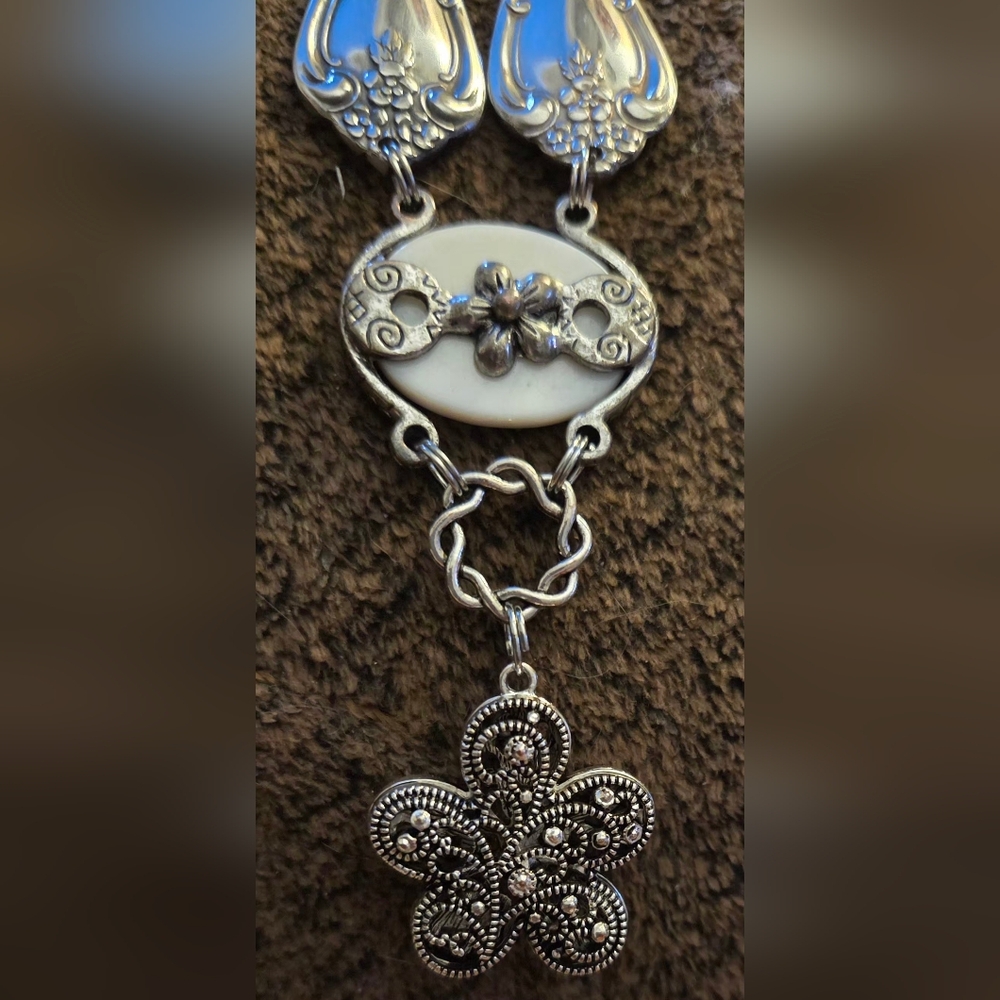 Stunning Vintage Silverware Necklace - Picture 5 of 7